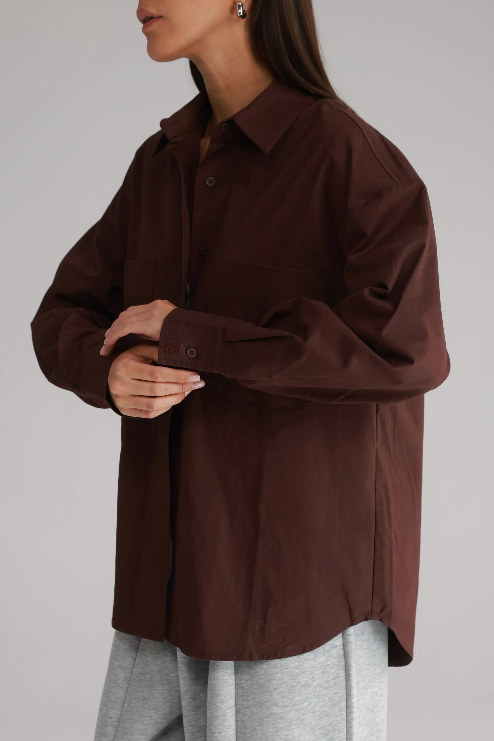 חולצת ניקולאס מכופתרת בורדו - Image 2